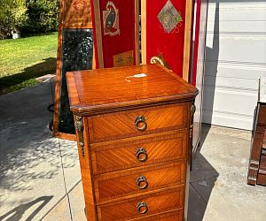 Sale Gallery Photo Thumbnail