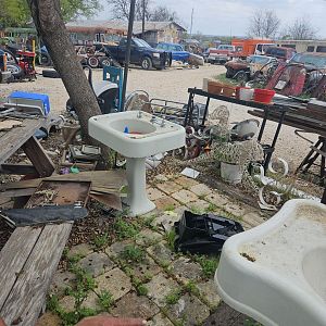 Yard sale photo in New Braunfels, TX