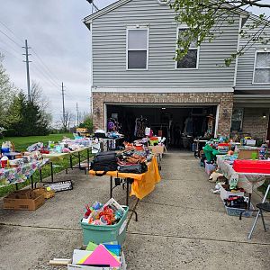 Yard sale photo in Greenwood, IN