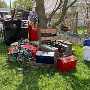 Yard sale photo in Roseville, MI