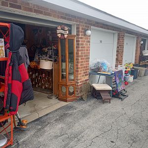 Yard sale photo in Oak Forest, IL