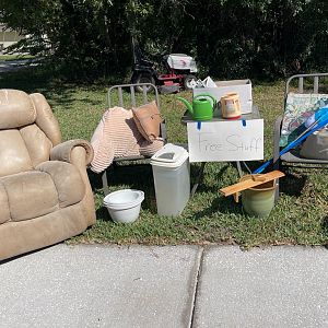 Yard sale photo in Weeki Wachee, FL