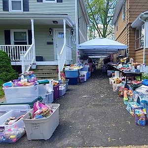 Yard sale photo in North Plainfield, NJ