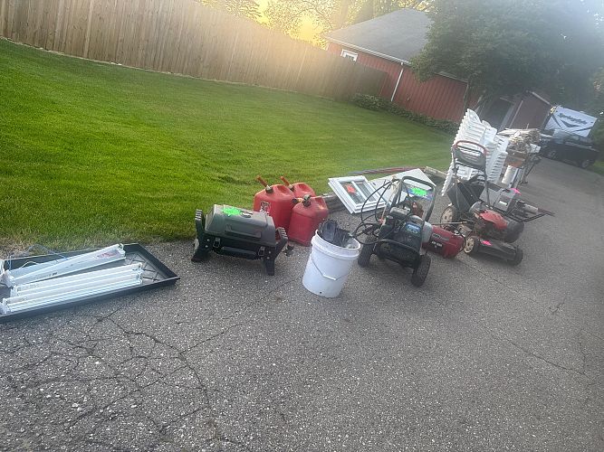 Annual Multi-Family Garage Sale photo