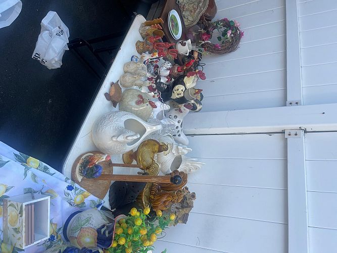 Yard sale photo