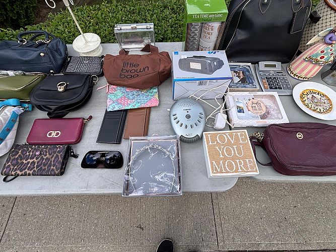 🌞 HUGE INDOOR & OUTDOOR YARD SALE 🌞 📍 240 Manor Road photo