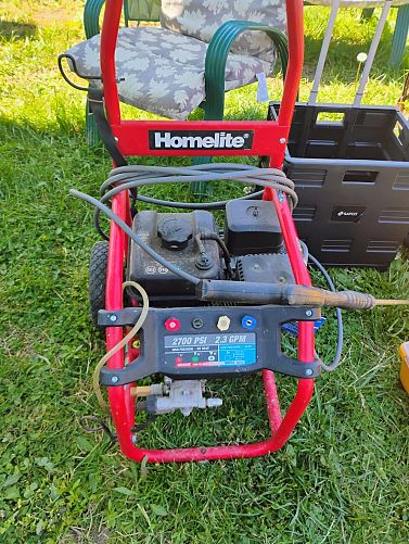 Huge multi-family yard sale photo