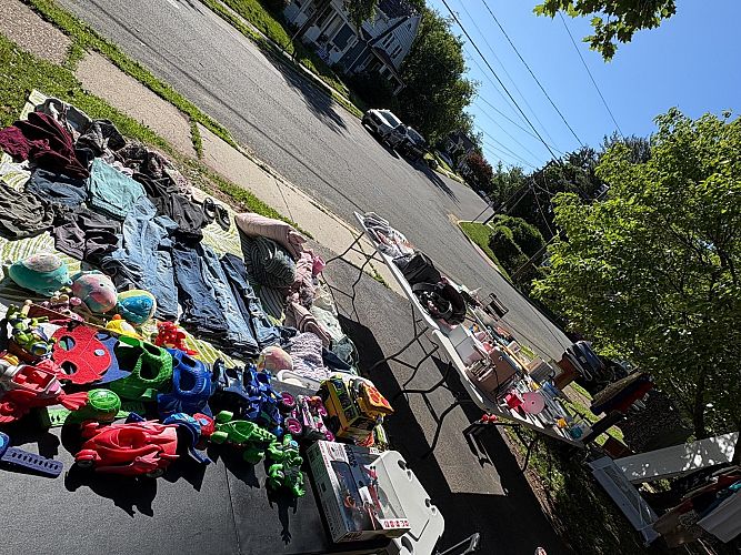 Yard sale photo