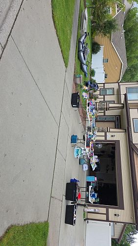 Huge yard sale photo