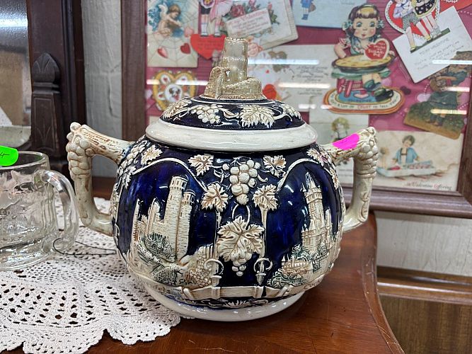 Multi-Estate Sale 50% off Sunday - Hartville Estate Sales photo