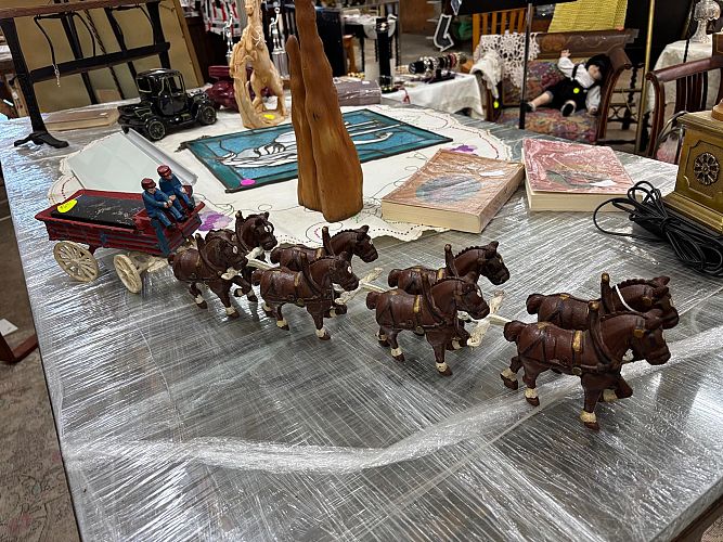 Multi-Estate Sale 50% off Sunday - Hartville Estate Sales photo
