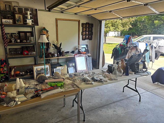 Garage sale Sunday May 31st ends 2/3 pm photo