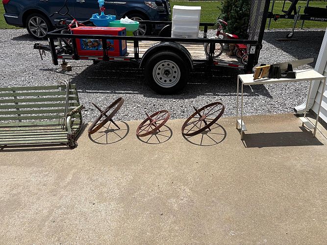Indoor garage sale photo
