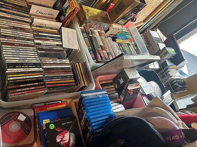 Extremely Large Multi Family yard sale photo