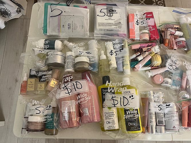 Huge yard sale photo