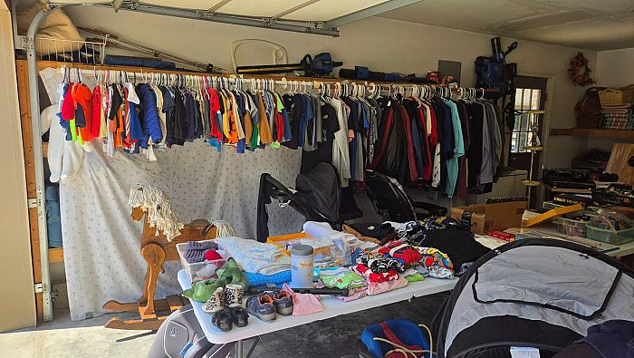 5 FAMILY GARAGE SALE photo