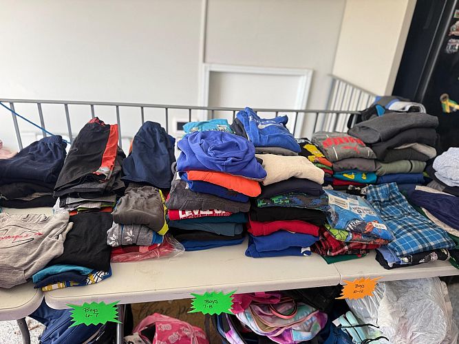 🚨 HUGE GARAGE SALE – Palmer Ranch Neighborhood Sale! 🚨 photo