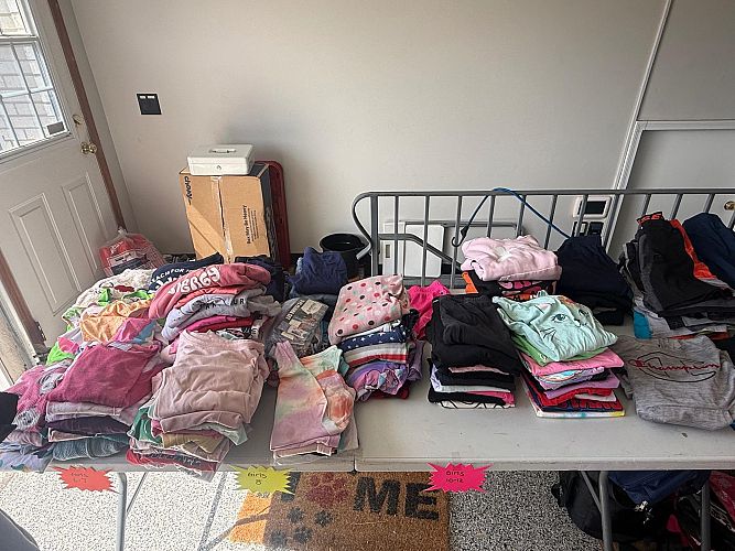🚨 HUGE GARAGE SALE – Palmer Ranch Neighborhood Sale! 🚨 photo