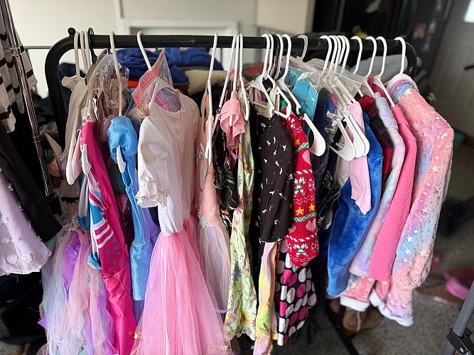 🚨 HUGE GARAGE SALE – Palmer Ranch Neighborhood Sale! 🚨 photo