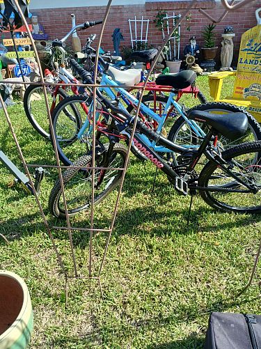 Big Garage Sale photo