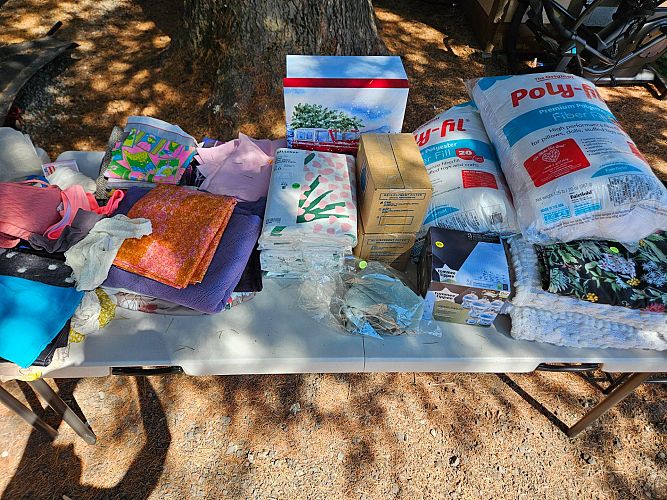 Yard/Garage Sale (LOTS OF CLOTHES) - All week photo