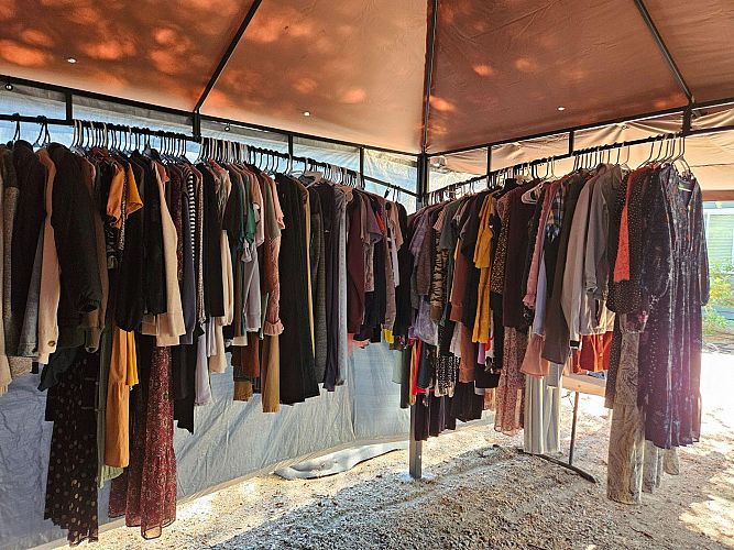 Yard/Garage Sale (LOTS OF CLOTHES) - All week photo