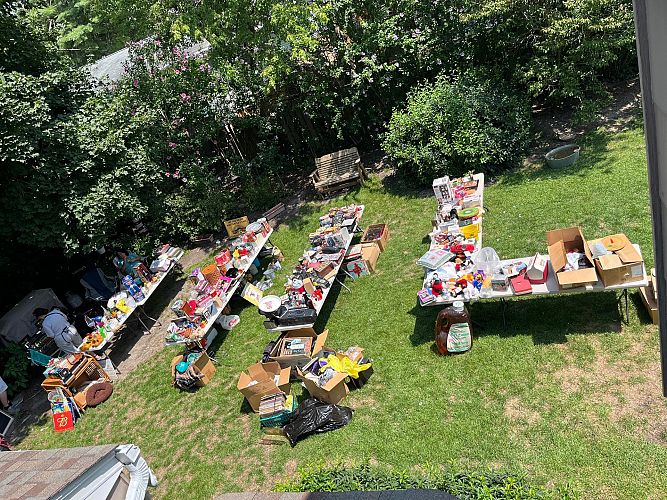 Back yard sale photo